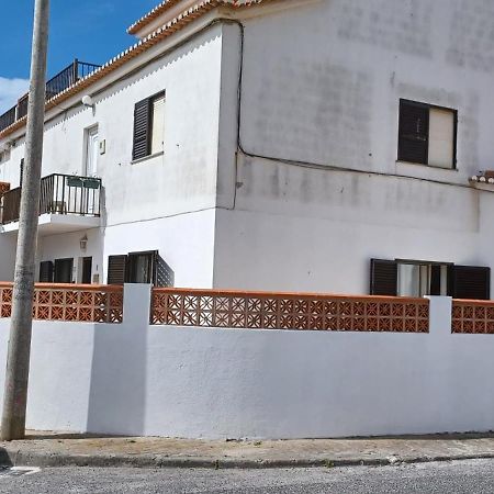 Swordfish Beach House Пениш Екстериор снимка
